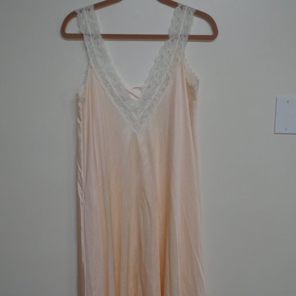 Vintage Intime of California Nightgown Pink Size P - Picture 3 of 8